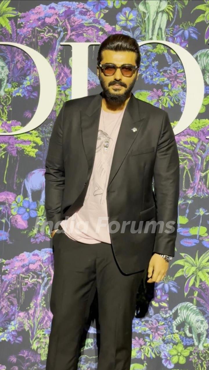 Arjun Kapoor attend Dior 2023 show at Gateway of India, Mumbai