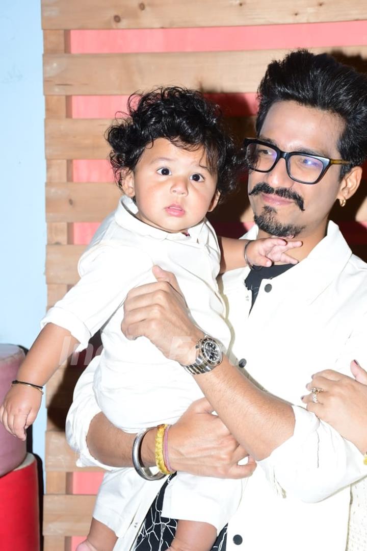  Haarsh Limbachiyaa snapped celebrating Laksh Singh Limbachiya Birthday in the city 