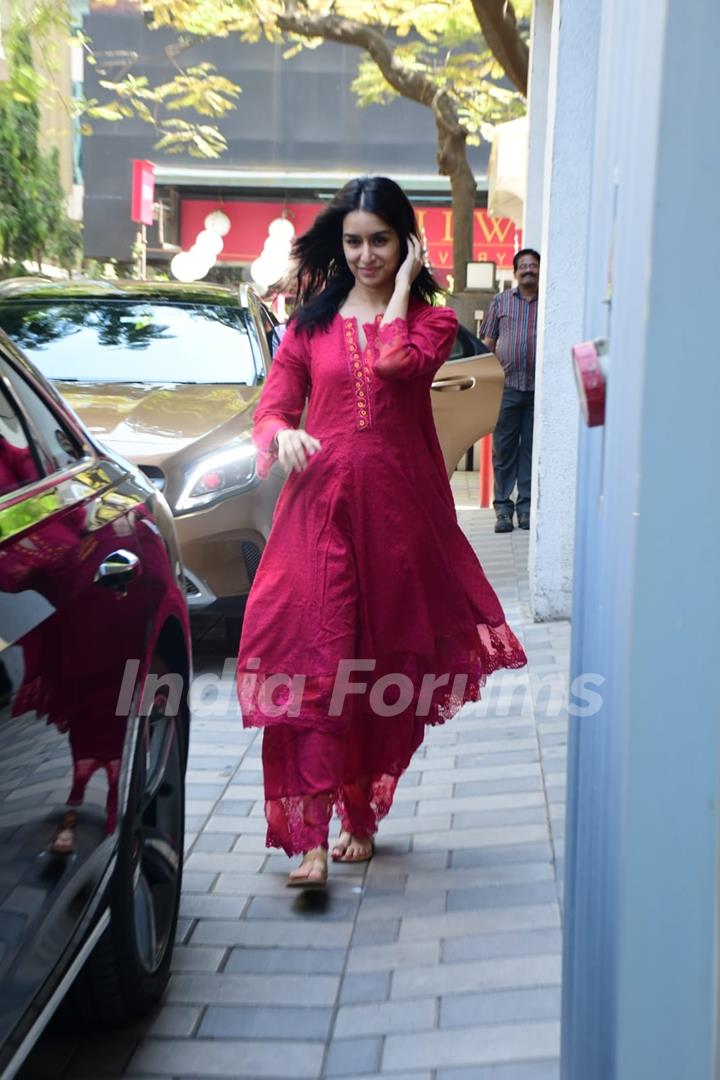 Shraddha Kapoor snapped at T-Series office in Andheri