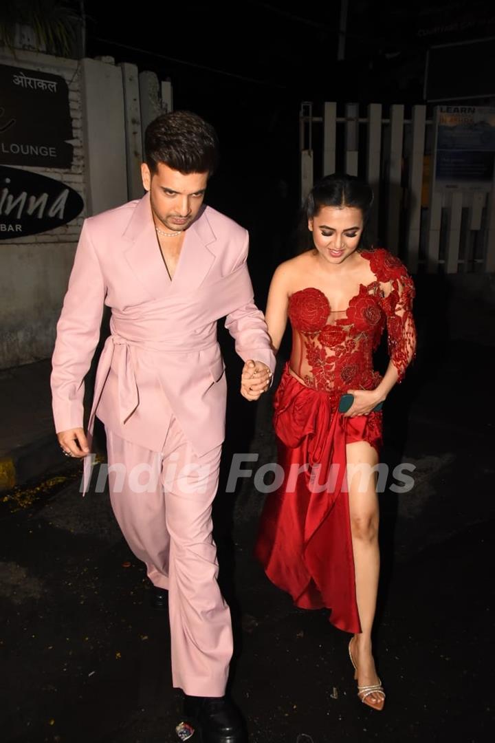 Karan Kundrra and Tejasswi Prakash spotted in Bandra