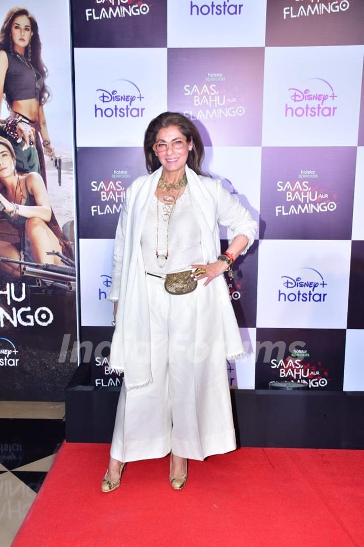 Dimple Kapadia grace the premiere of Saas, Bahu Aur Flamingo