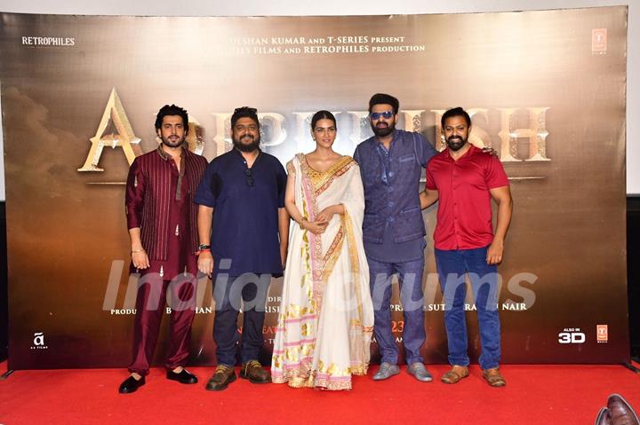 Kriti Sanon, Prabhas, Sunny Singh, Om Raut, Bhushan Kumar, Devdatta Nage snapped at the trailer launch of Adipurush