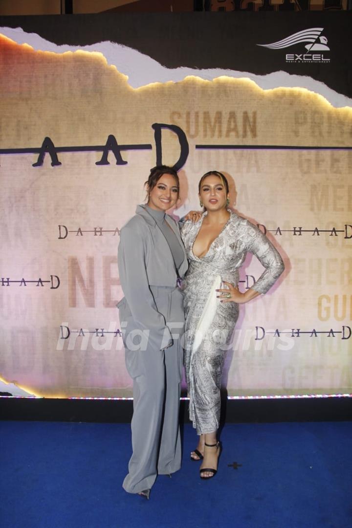 Sonakshi Sinha, Huma Qureshi grace the premiere of Dahaad