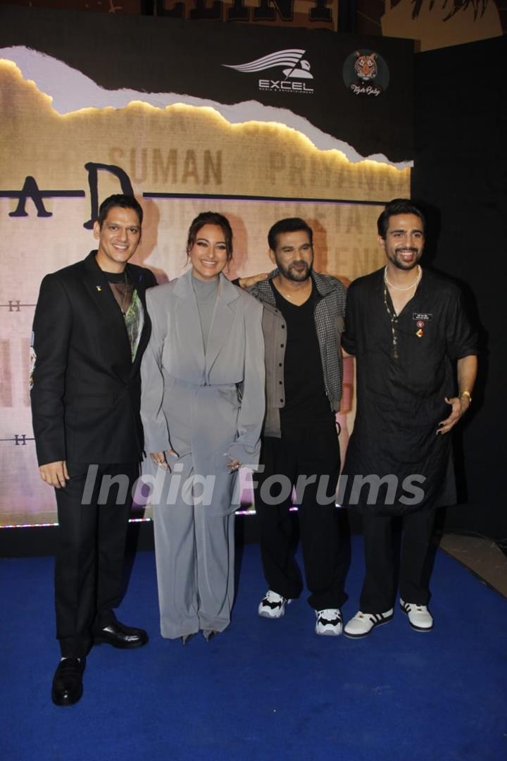 Vijay Varma, Sonakshi Sinham, Gulshan Devaiah, Sohum Shah grace the premiere of Dahaad