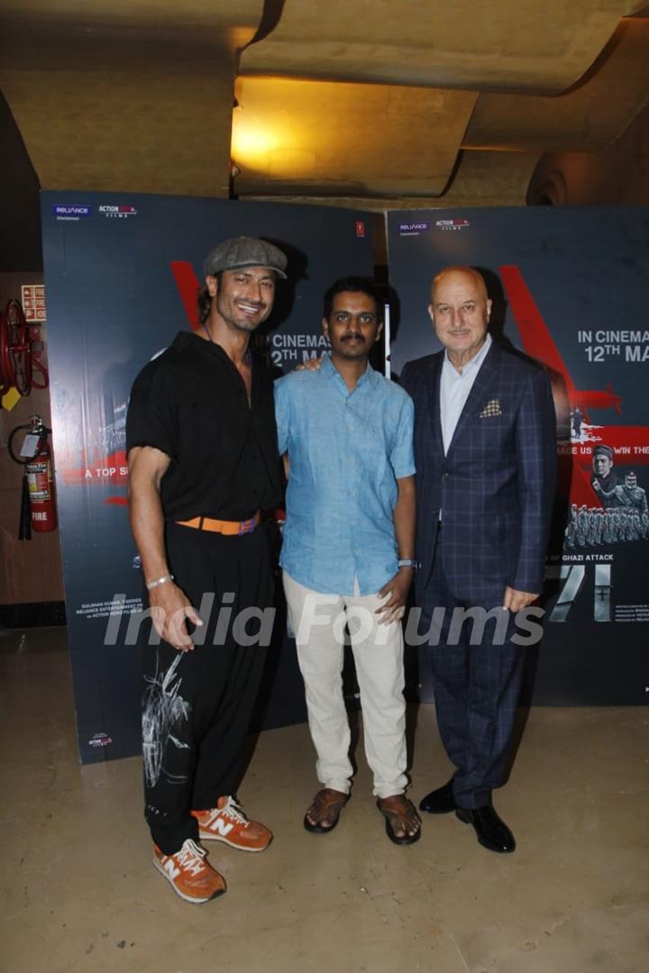 Sankalp Reddy, Anupam Kher, Vidyut Jammwal grace the premiere of IB 71