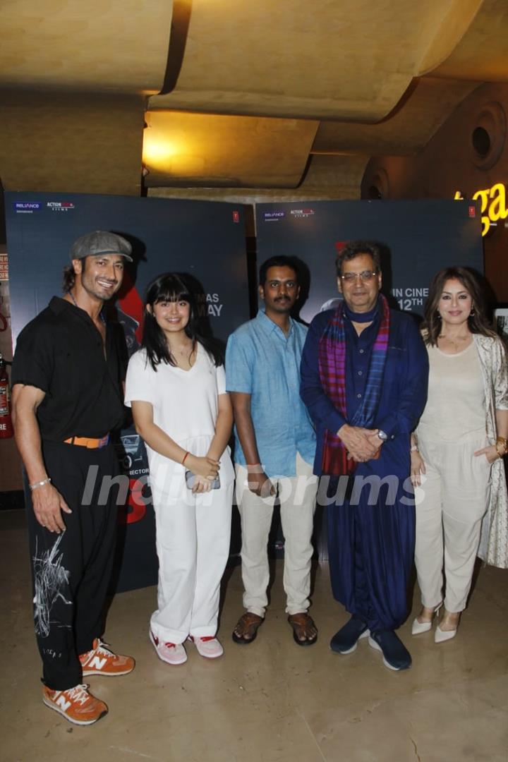 Vidyut Jammwal, Aryana Chaudhry, Sankalp Reddy, Subhash Ghai, Mahima Chaudhry grace the premiere of IB 71