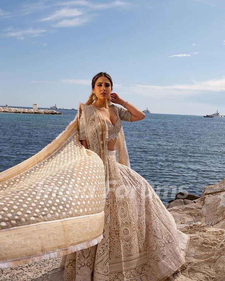 Sara Ali Khan is an epitome on grace and elegance as she makes her debut at the Cannes red carpe