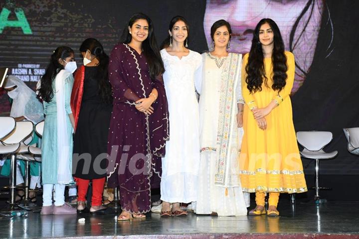 Yogita Bihani, Adah Sharma, Sonia Balani, Siddhi Idnani grace the press conference of the film The Kerala Story