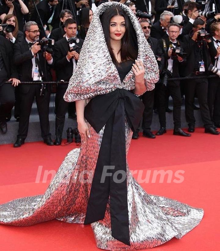 Aishwarya Rai Bachchan red carpet with her sequin-foil fit at Cannes Film Festival 