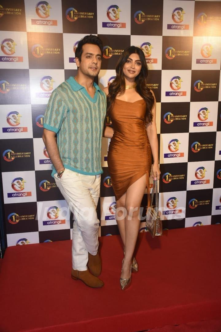 Gaurav Bajaj, Akanksha Puri