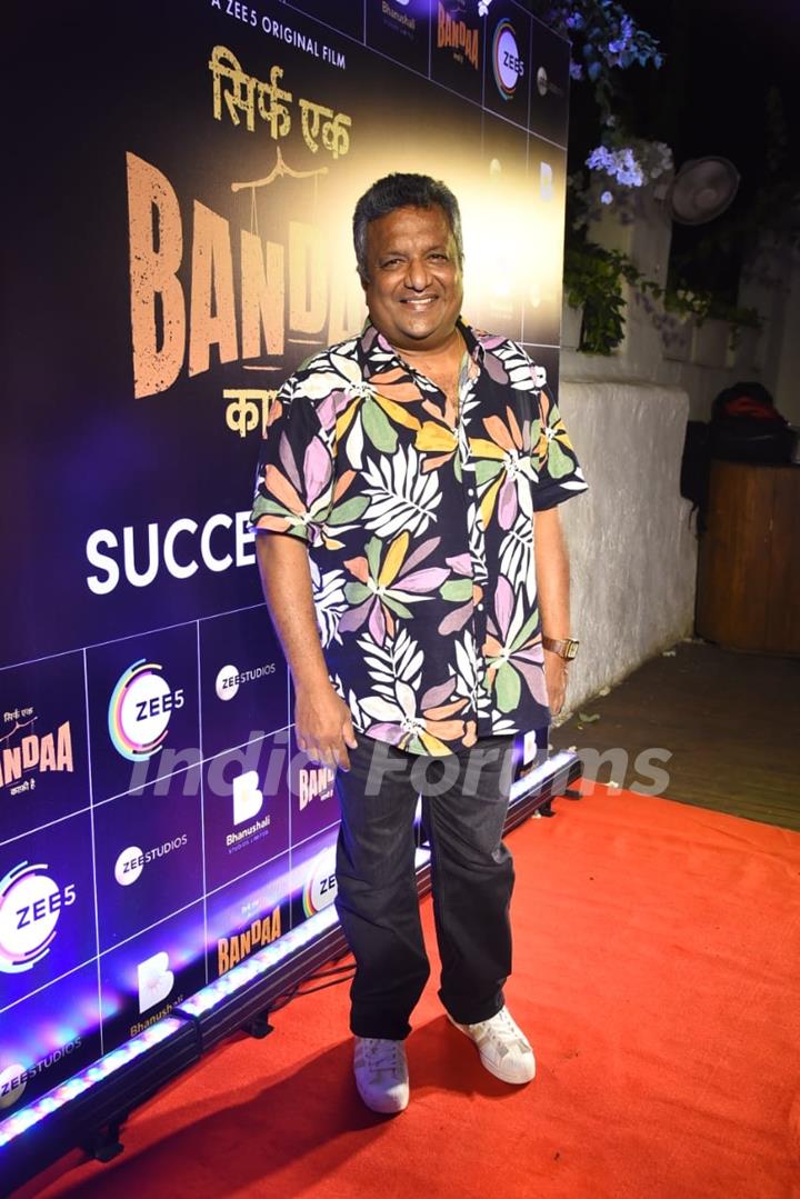 Celebrities attend Sirf Ek Bandaa Kaafi Hai success party