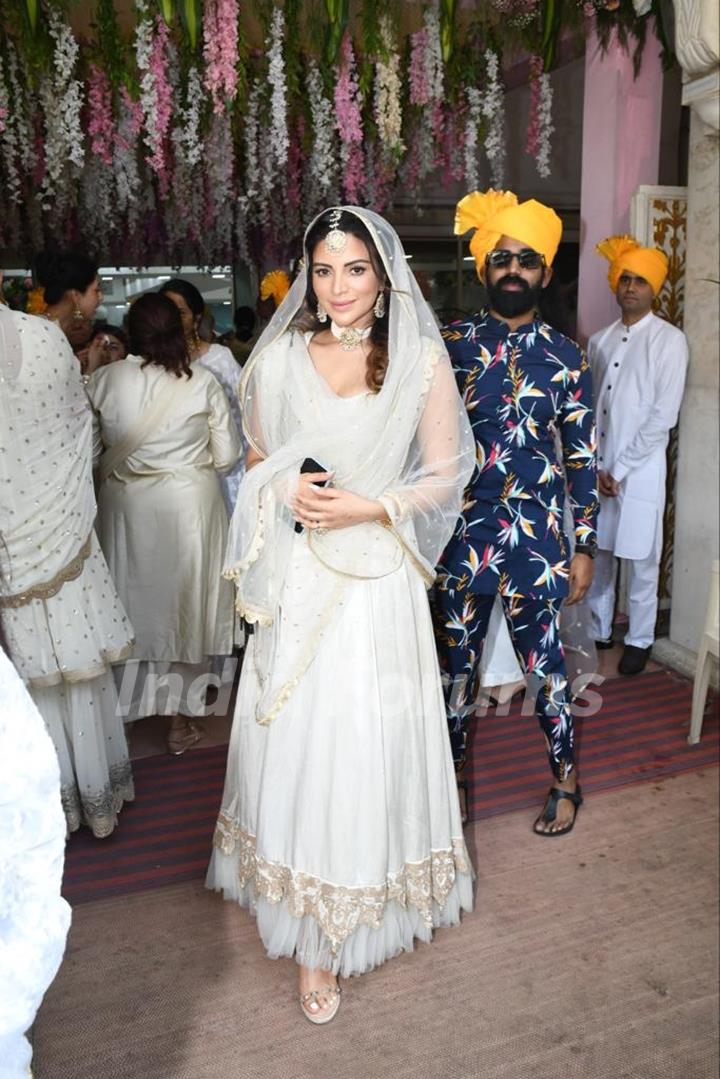 Shama Sikander grace the wedding ceremony of Sonnalli Seygall and Ashesh Sajnani