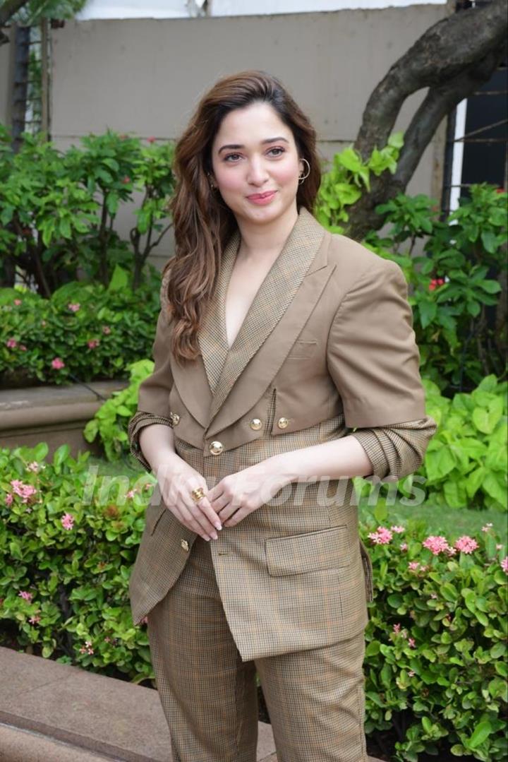 Tamannaah Bhatia snapped promoting Aakhri Sach