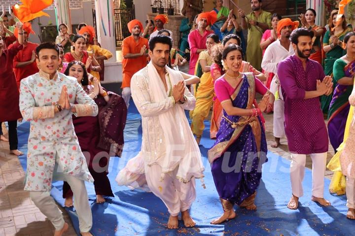 Romiit Raaj, Mohit Malik, Sayli Salunke Baatein Kuch Ankahee Si BTS of Ganpati Utsav 