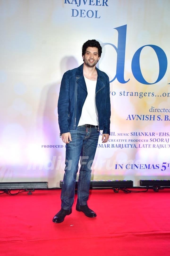 Celebrities grace the premiere of Dono