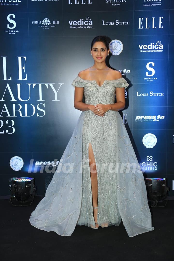 Janhvi Kapoor, Divya Khosla Kumar, Ananya Panday and others celebs snapped at Elle Beauty Awards 2023