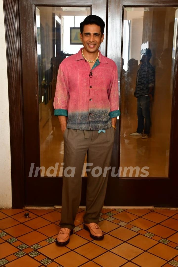 Gulshan Devaiah snapped promoting Duranga 