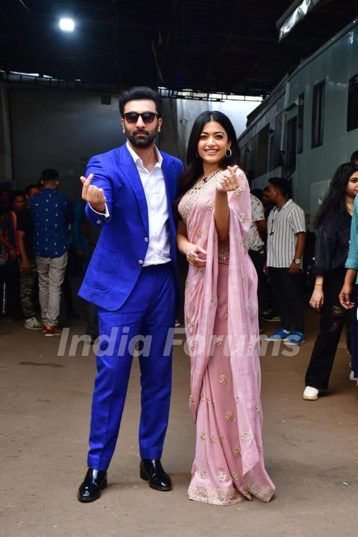 Ranbir Kapoor with Rashmika Mandanna snapped promoting their upcoming film Animal on the set of Indian Idol