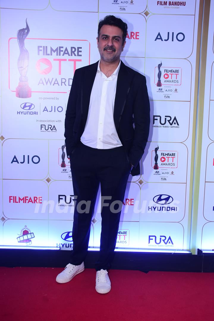 Celebrities at red carpet of OTT filmfare awards