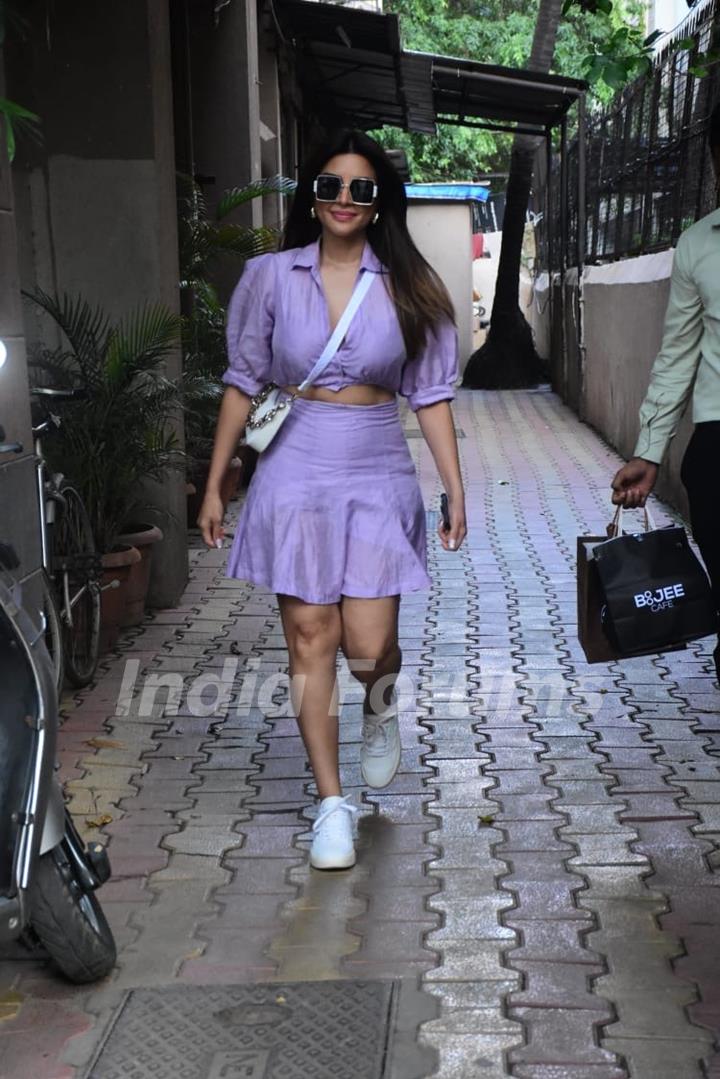 Shama Sikandar spotted at bandra