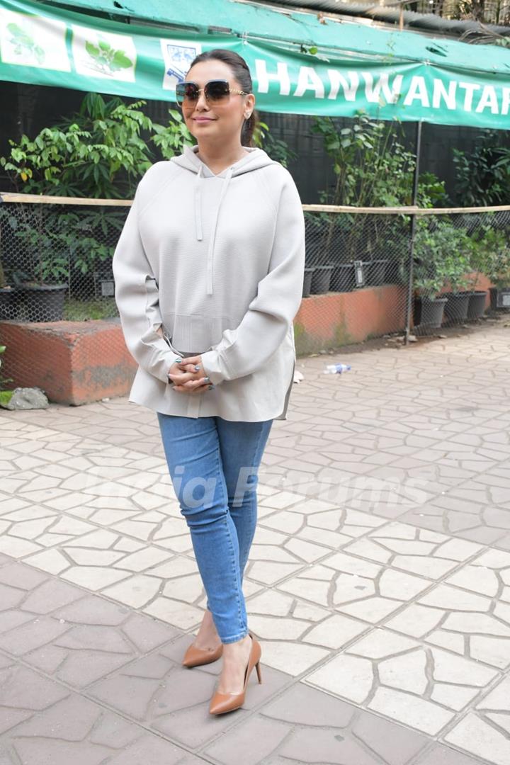 Rani Mukerji snapped in Bandra