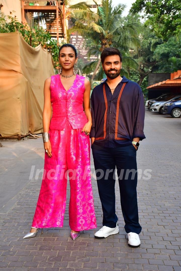 Shriya Pilgaonkar, Jitendra Kumar snapped promoting Dry Day