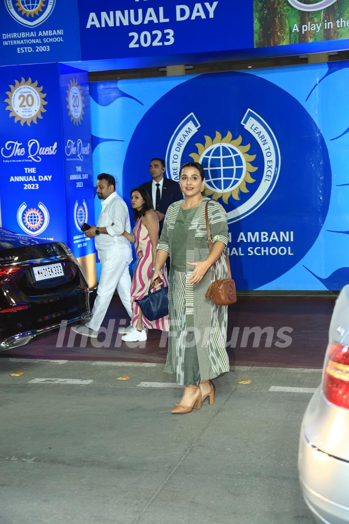 Celebrities at Dhirubhai Ambani school event 