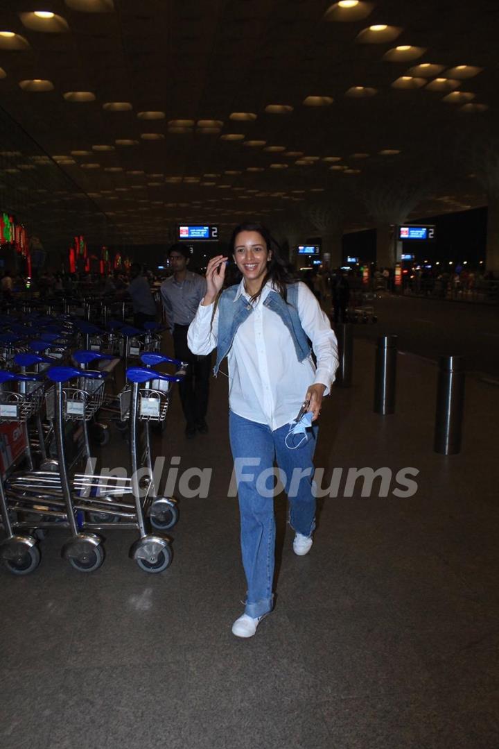 Tripti Dimri spotted at the airport 