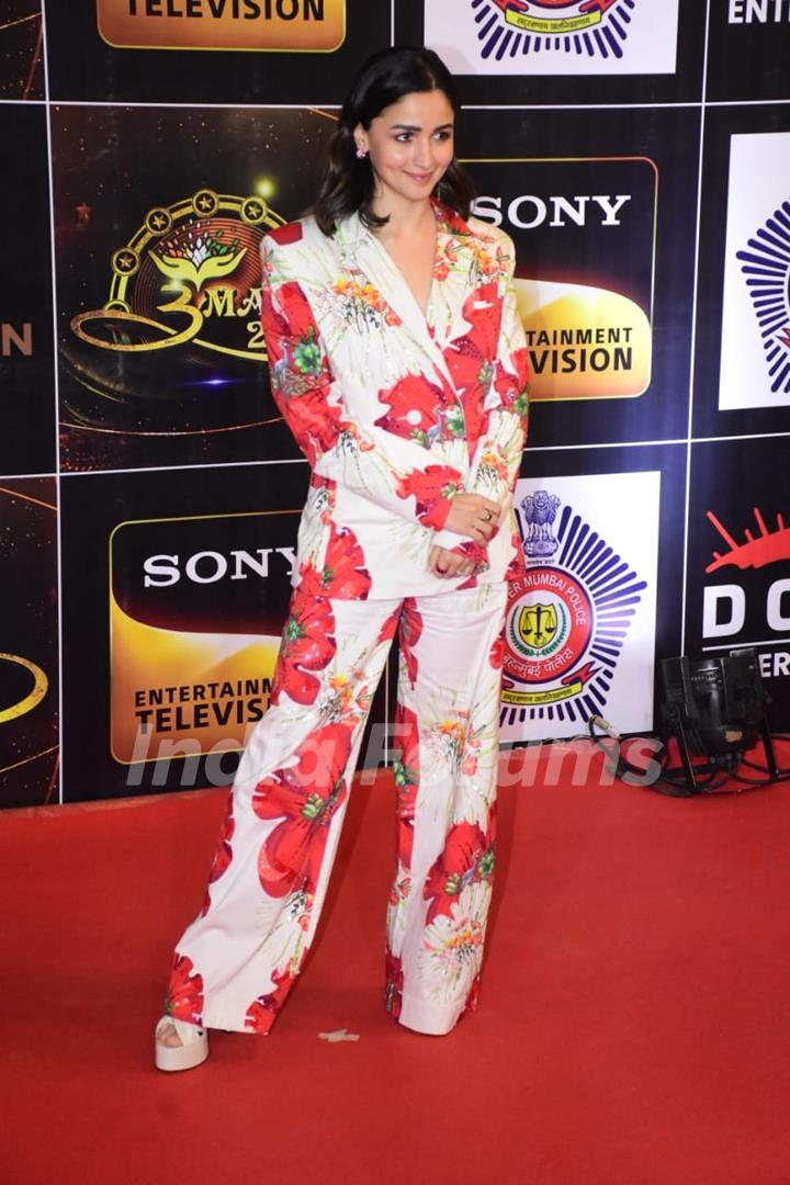 Alia Bhatt at Umang 2023