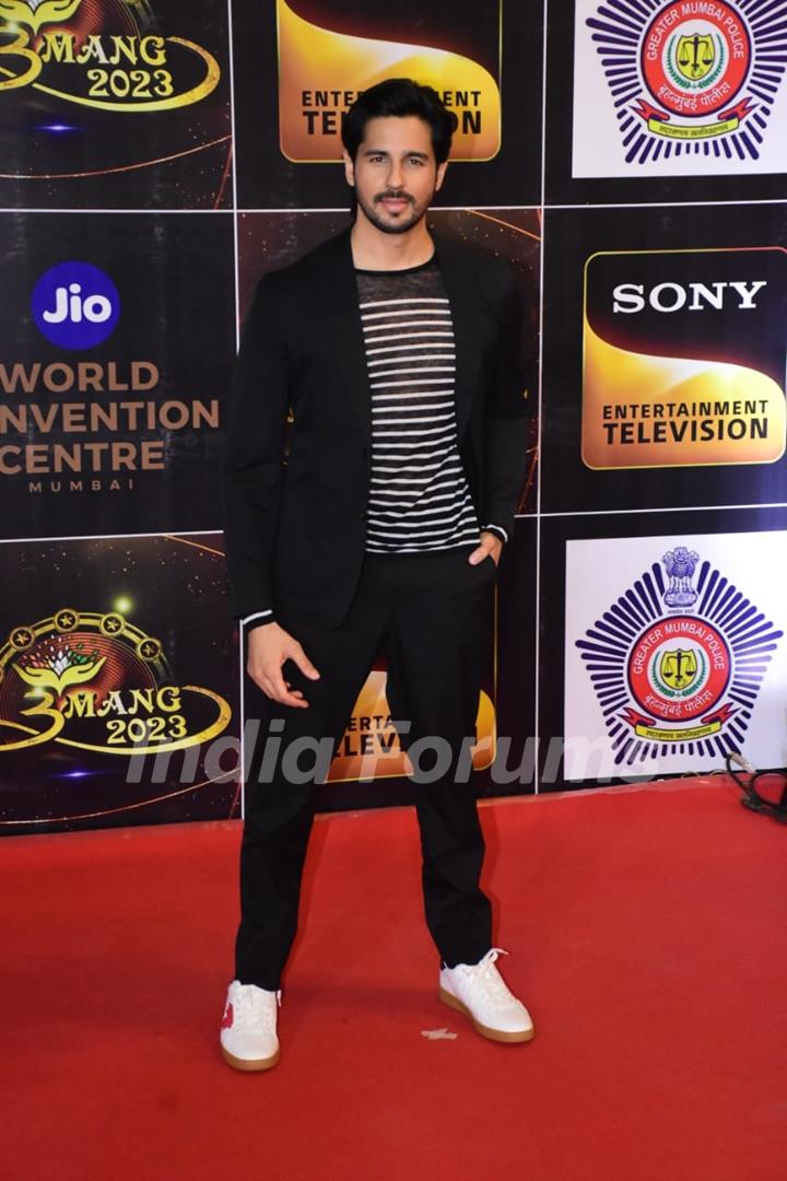 Sidharth Malhotra at Umang 2023