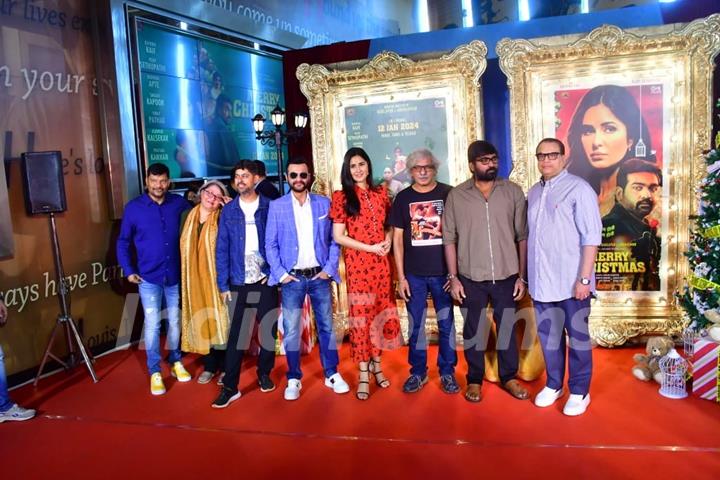 Katrina Kaif, Sanjay Kapoor, Sriram Raghavan, Ramesh Taurani and Vijay Sethupathi snapped at Merry Christmas press conference