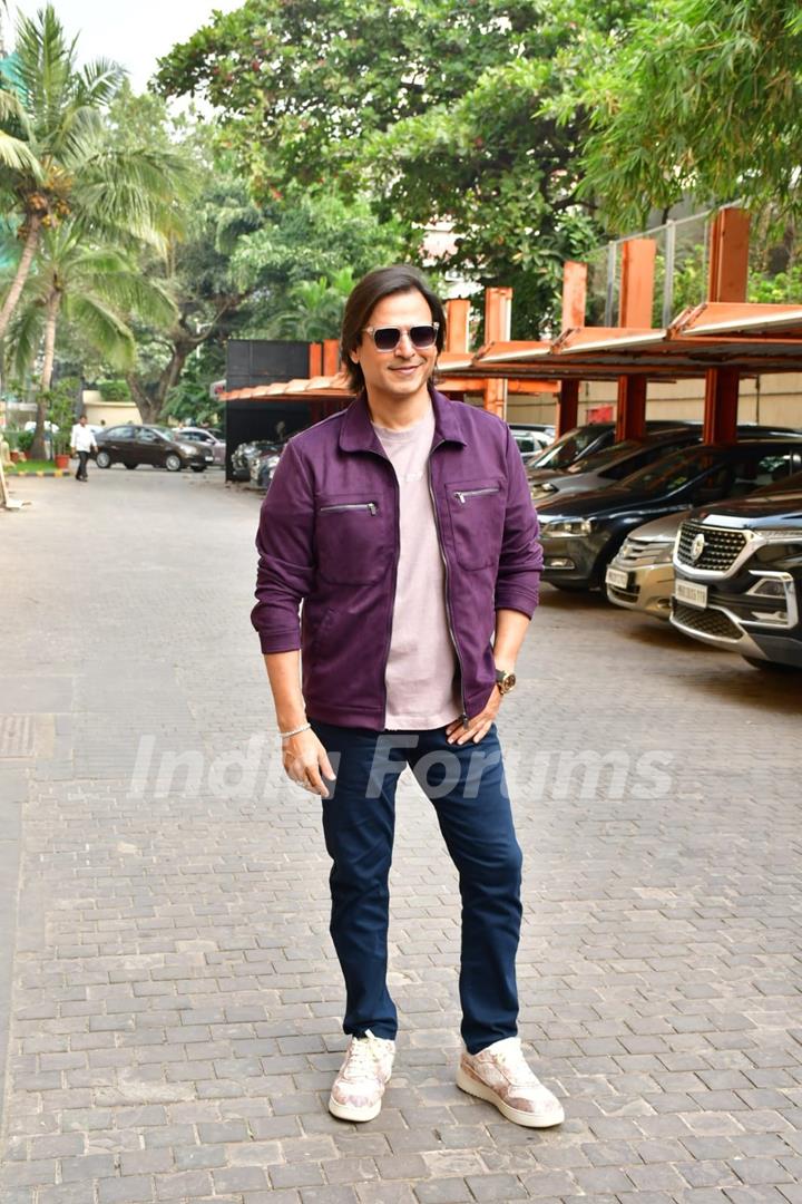 Vivek Oberoi snapped promoting upcoming film Indian Police Force in the city  