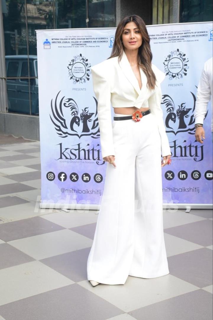 Shilpa Shetty snapped promoting their upcoming film Indian Police Force at Kshitij Fest