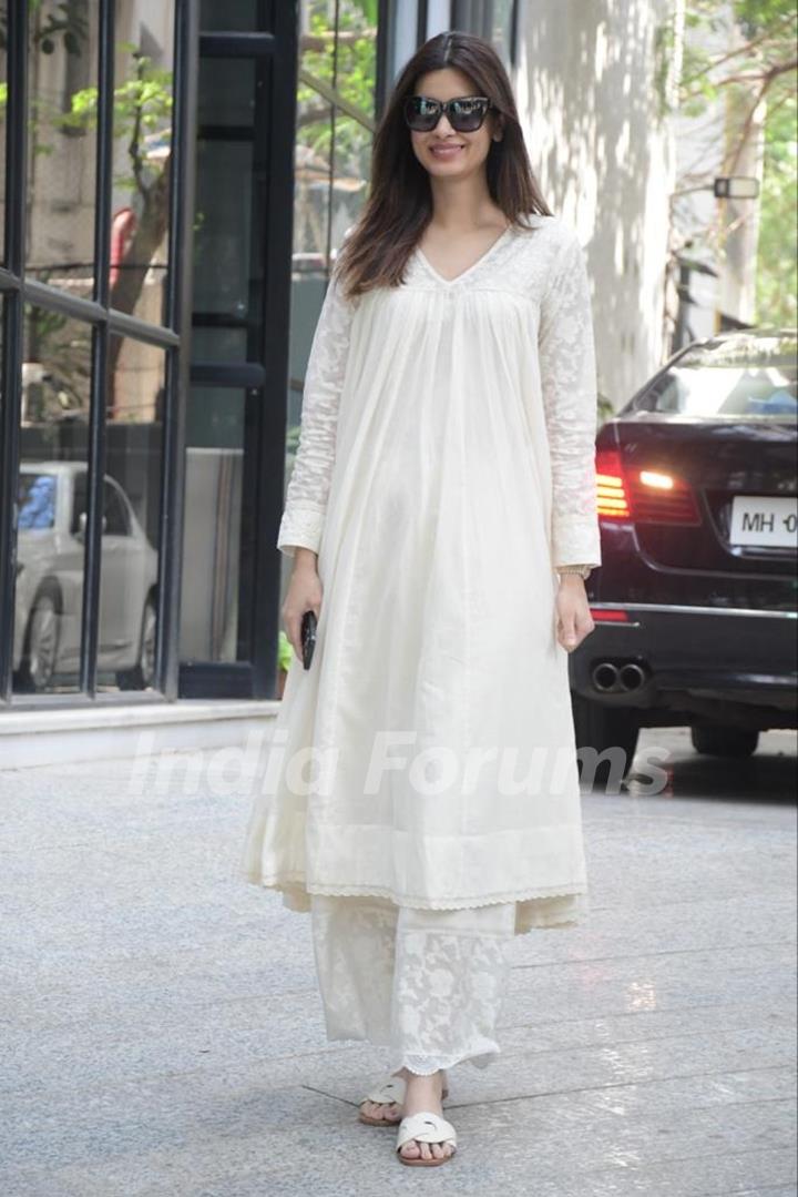 Diana Penty  snapped at Maddock office in Khar 