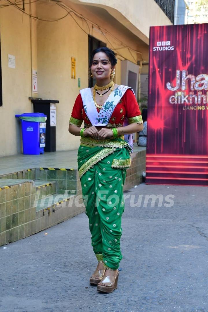 Manisha Rani snapped on the set of Jhalak Dikhhla Jaa 11 