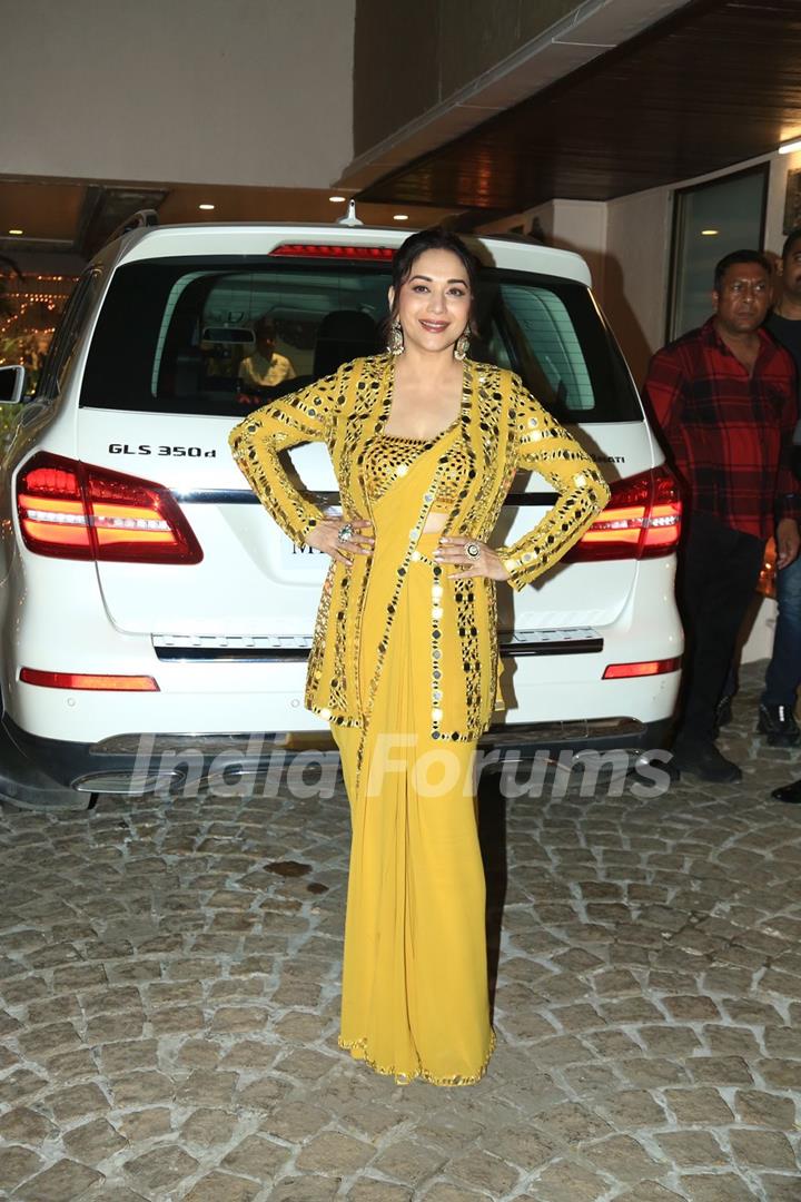 Madhuri Dixit was spotted at the birthday bash of Javed Akhtar 