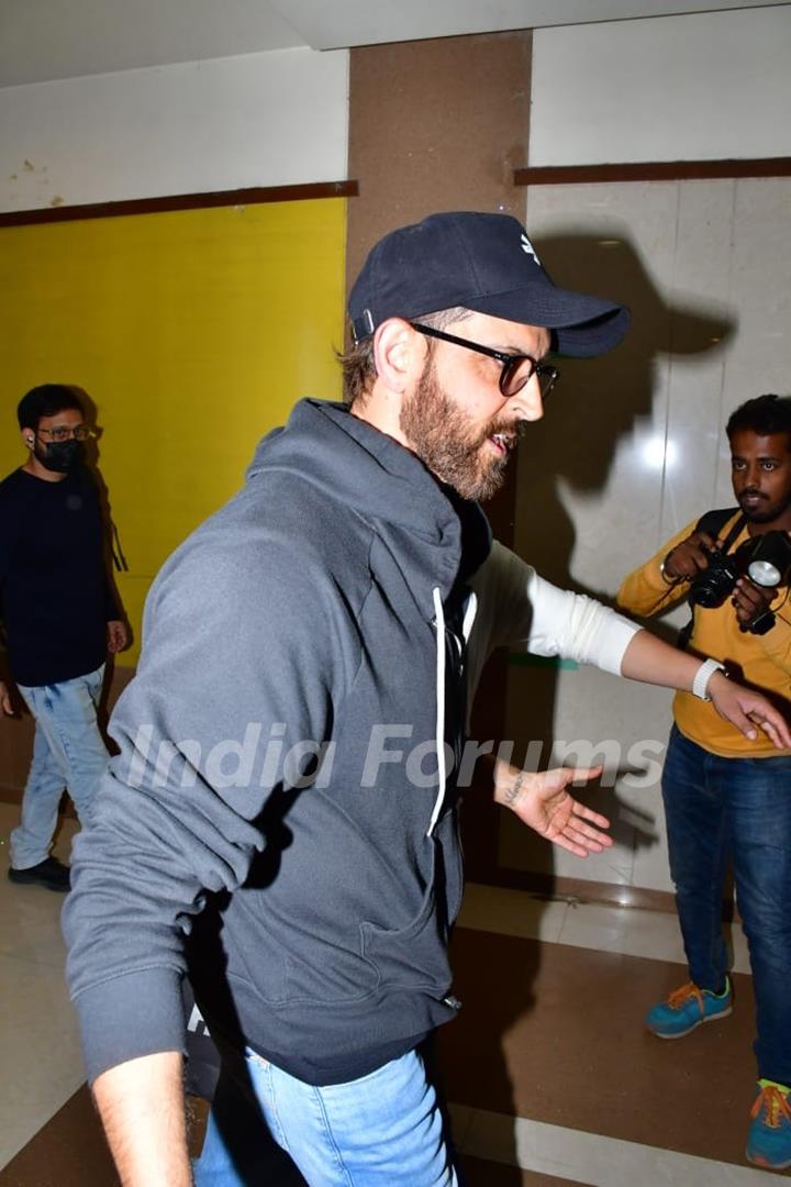 Hrithik Roshan caught on camera in the city