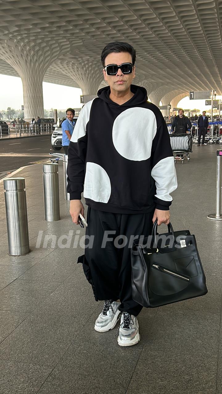 Karan Johar snapped at the Mumbai airport 
