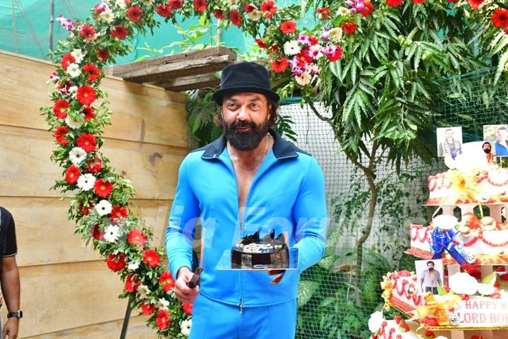 Bobby Deol celebrates her birthday with paps 