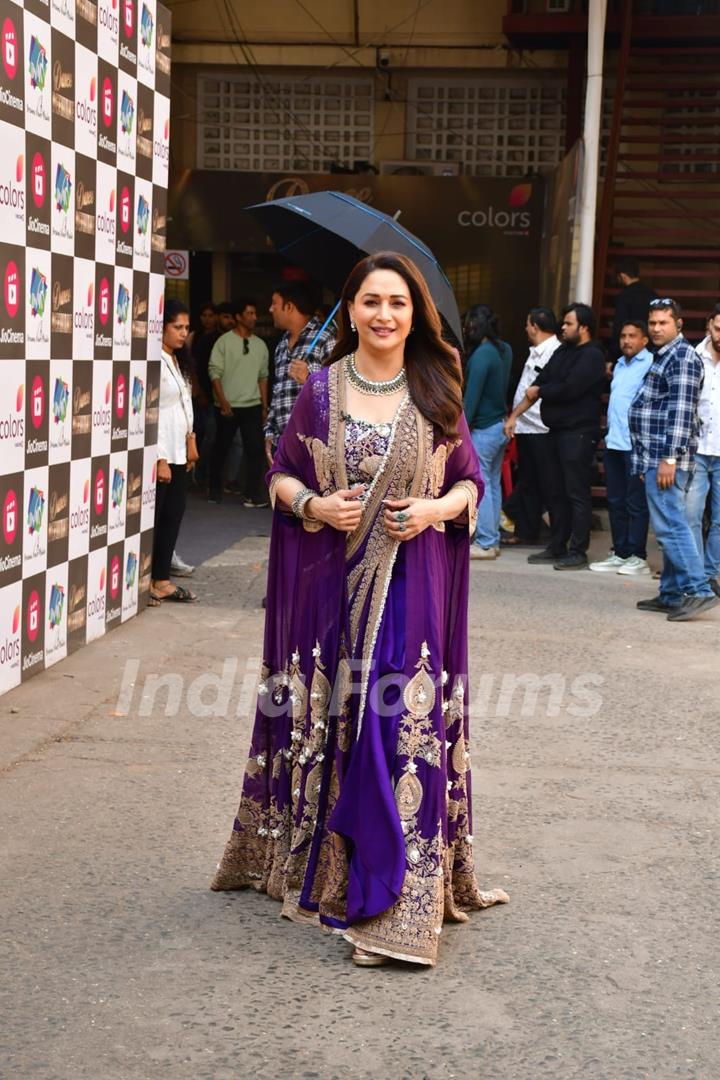 Madhuri Dixit spotted on the set of Dance Deewane