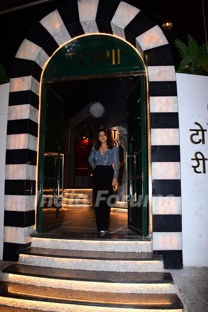 Gauri Khan  snapped at Torii restaurant in Khar