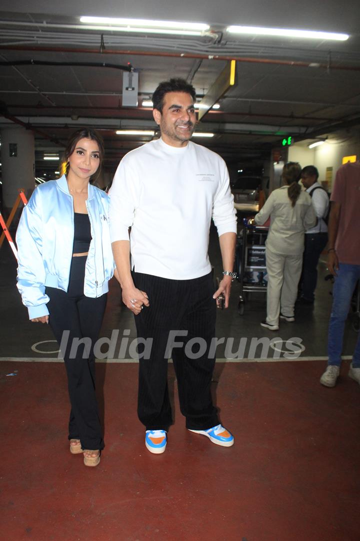 Arbaaz Khan with wife snapped at airport