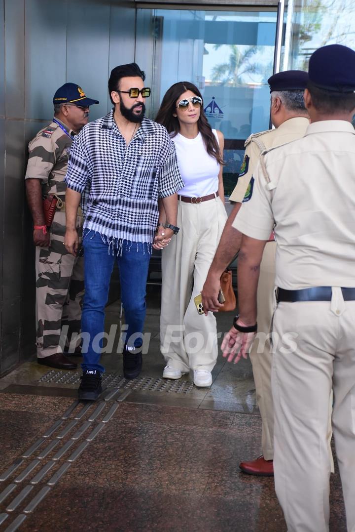 Shilpa Shetty and Raj Kundra snapped at the Goa airport to attend Rakul Preet and Jackky Baghnani's wedding