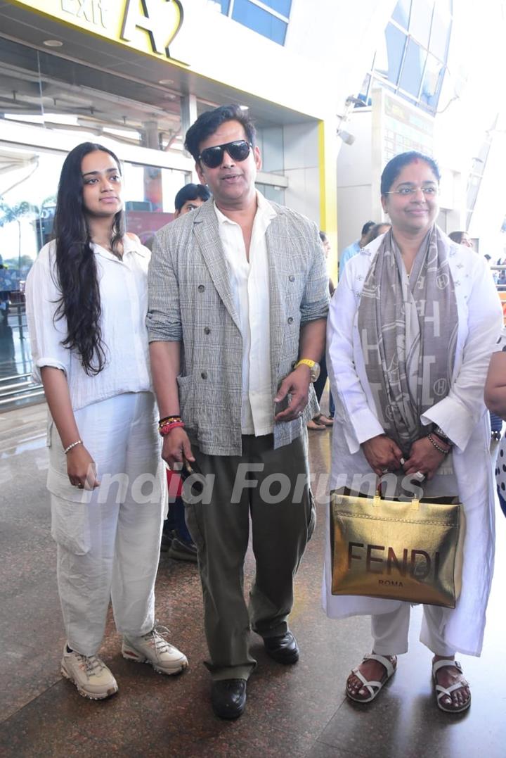 Ravi Kishan with family snapped at the Goa airport to attend Rakul Preet and Jackky Baghnani's wedding