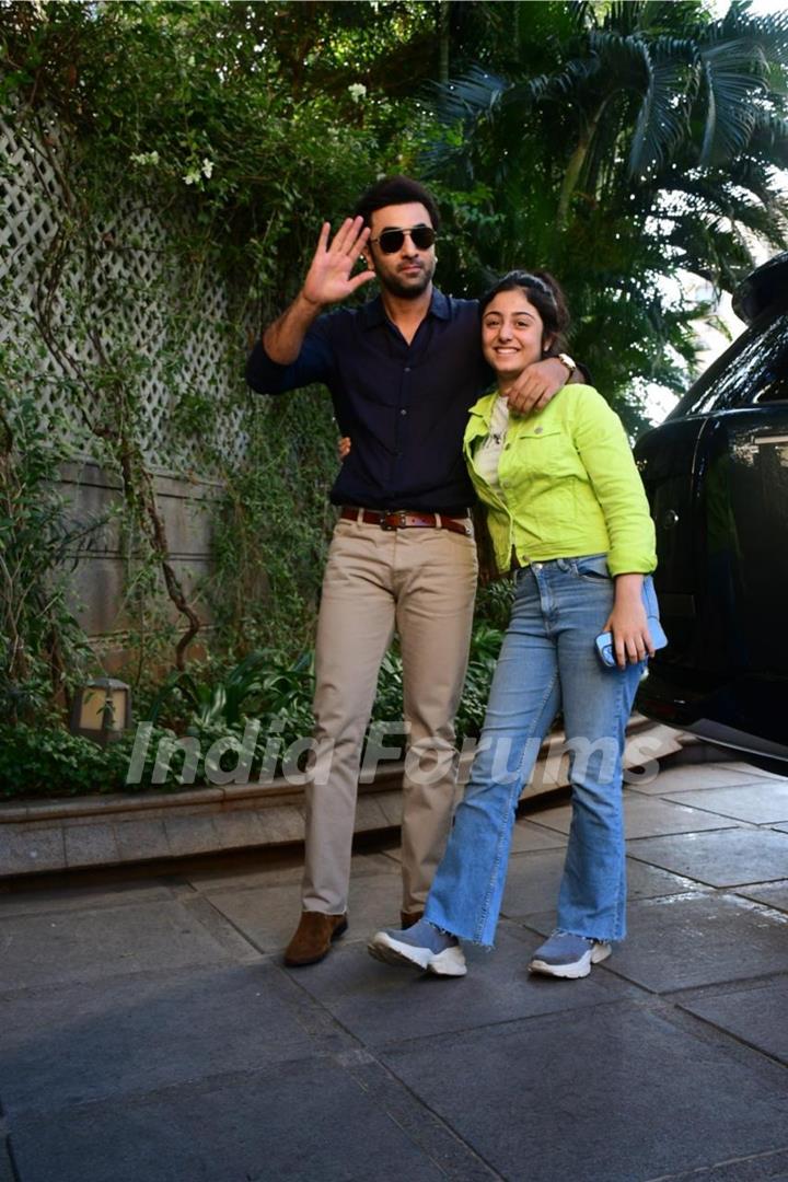 Ranbir Kapoor snapped at Jehangir birthday party