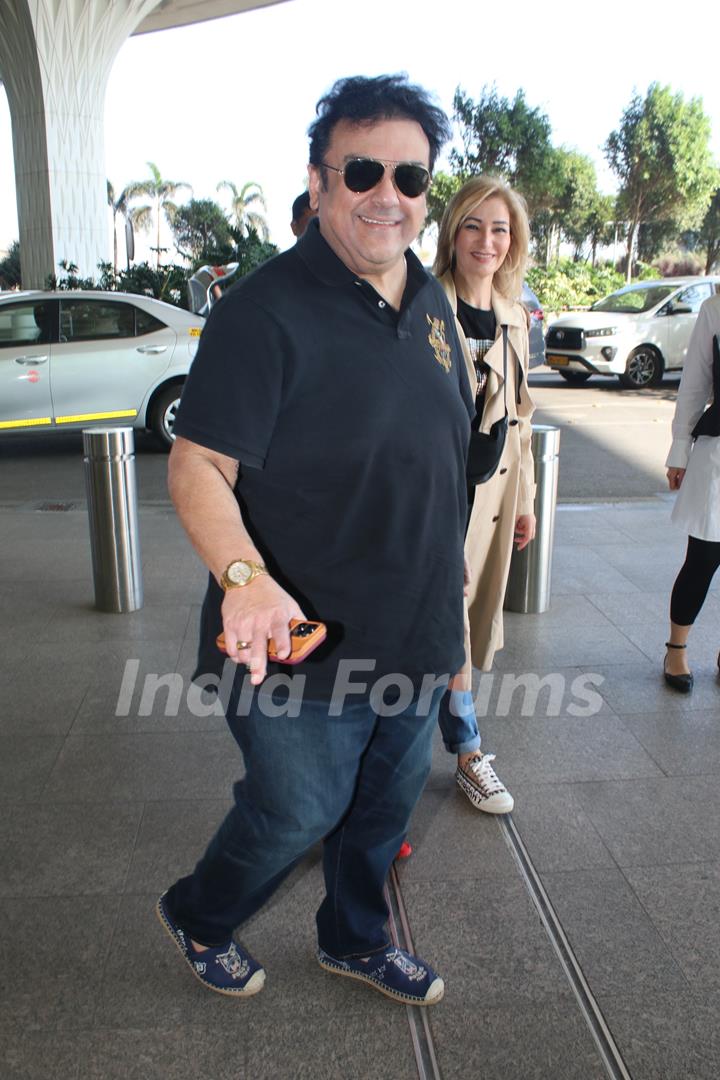 Adnan Sami snapped at the Mumbai airport 