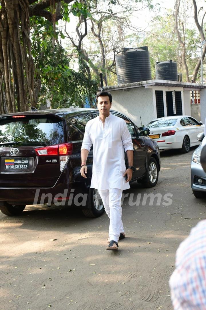 Salim Merchant attend Pankaj Udhas Funeral