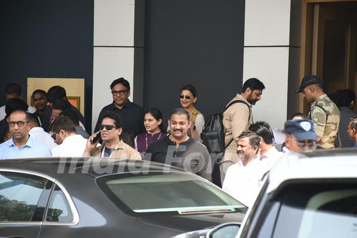 Sonali Bendre snapped at the airport