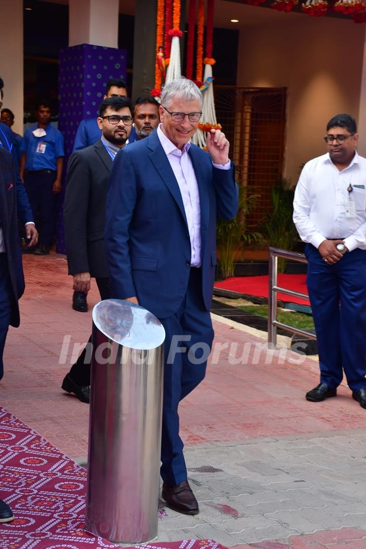 Bill Gates spotted at the Jamnagar airport