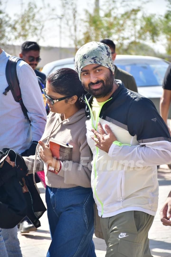 Arijit Singh spotted at Jamnagar airport